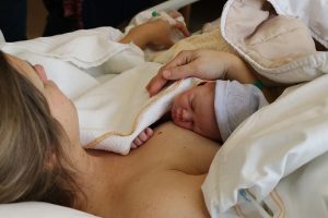 newborn-baby-childbirth-hospital-birth-girl